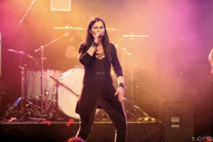Sandy Keller, Sängerin der Band Relayer live P9 Biberist 2019