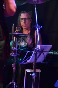 Markus Kalt, Drummer der Band Relayer live in der Stube Basel 2021