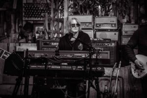 Hene Klodel, Keyboarder der Band Relayer live im Estrich Winistorf 2022