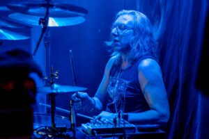 Markus Kalt, Drummer der Band Relayer live in der Baronessa Lenzburg 2023